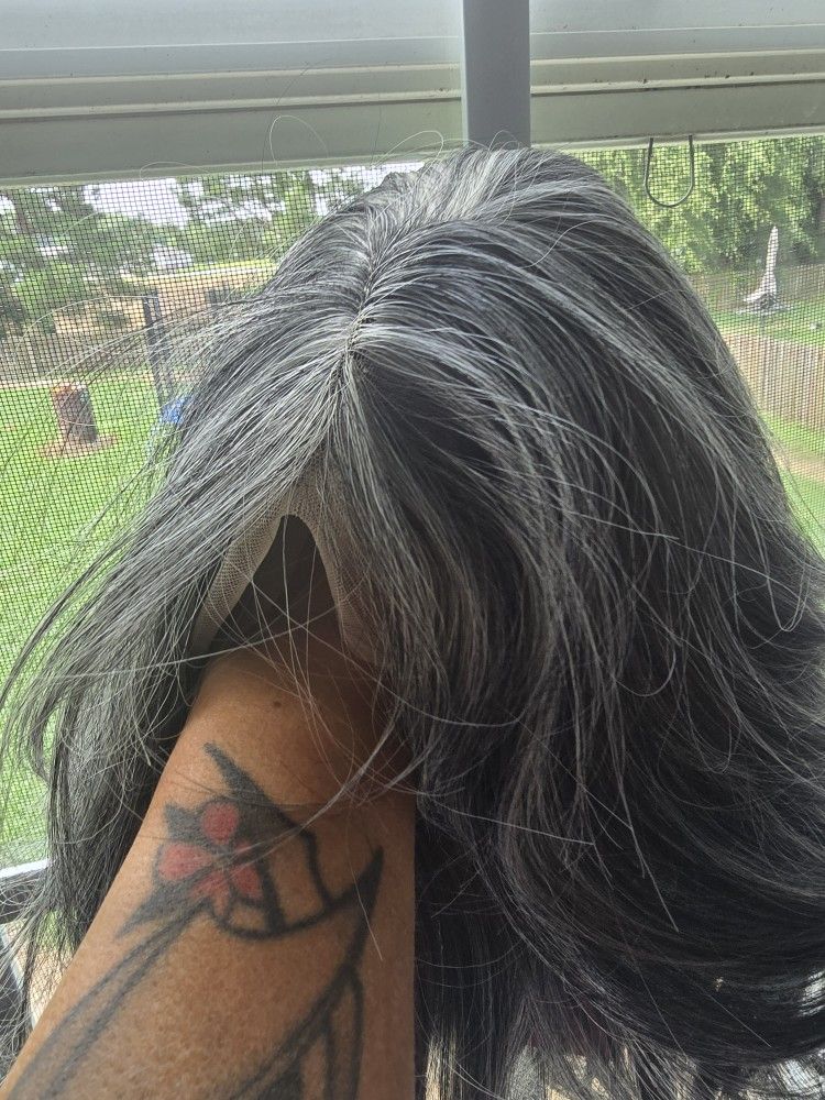 Chelesy Smith Crowns (Short Grey Wig)