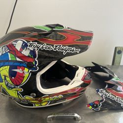 Troy Lee Designs Helmet 