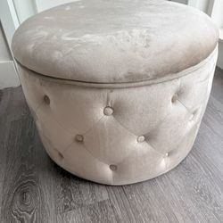 Velvet Tufted Storage Ottoman – Beige Round Accent Stool
