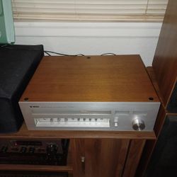 YAMAHA  TUNER  CT-7000 