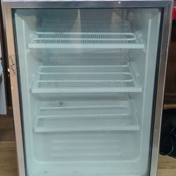 Food And Beverage Cooler