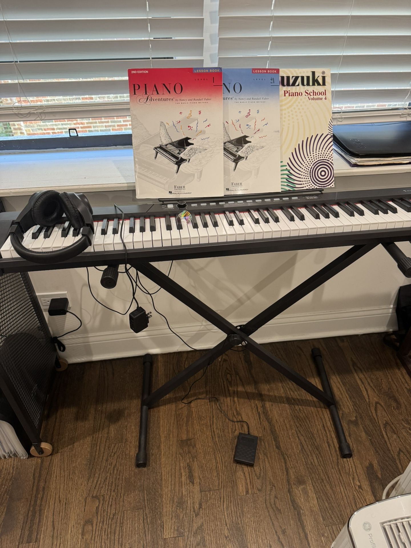 Electronic Piano Keyboard with Accessories