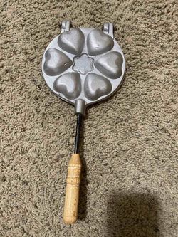 Aluminum pan for baking cookies “hearts”. New. European Oreshky Mold 