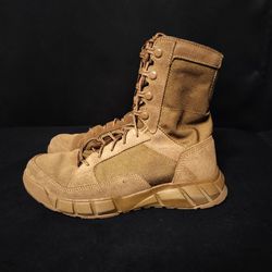 Women's Light Assault Oakley Military Coyote Combat  Boots (Size 5)
