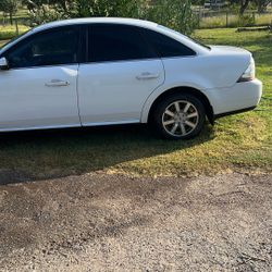 2008 Ford Taurus
