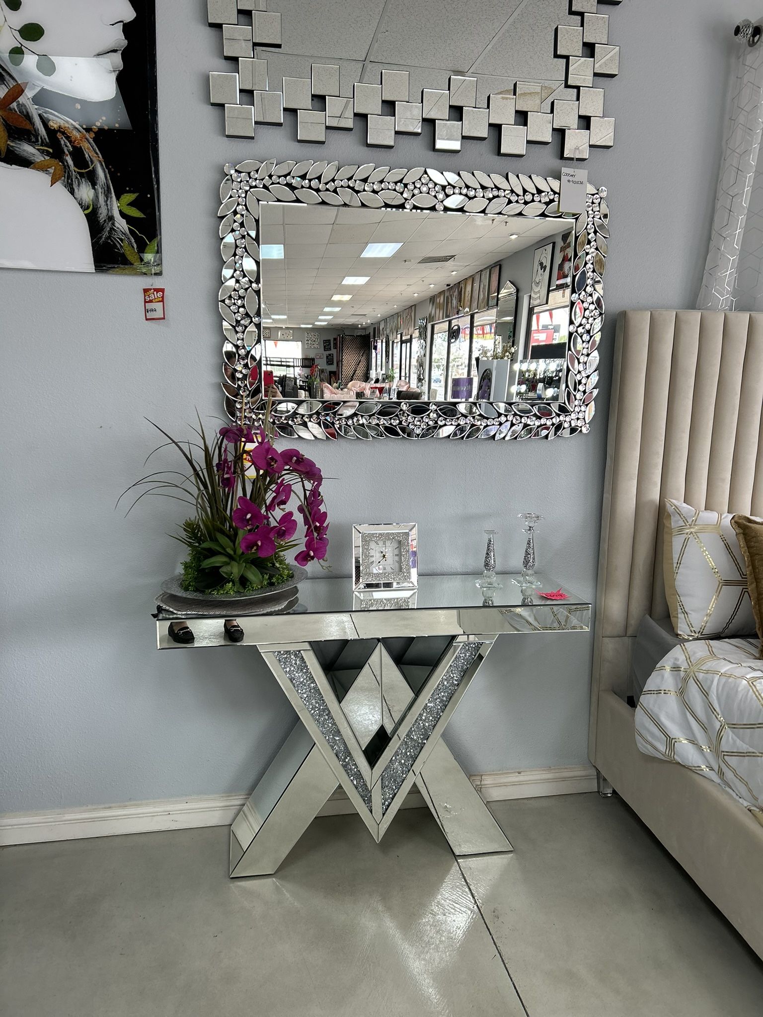 Console Table (( Take It Home 🏠With $10 Down ))