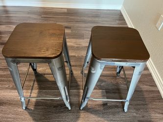 2 Stools