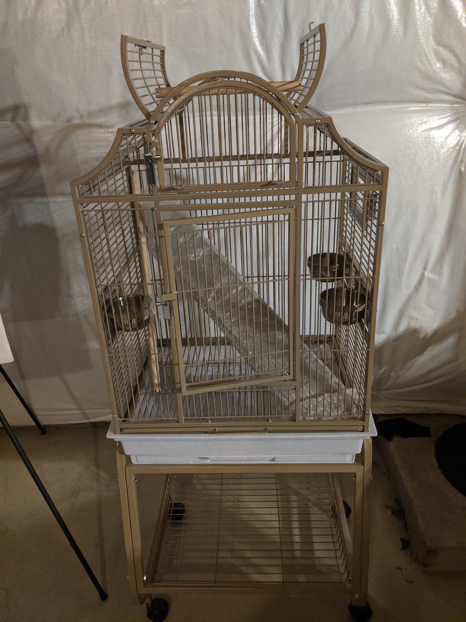 Bird cage. Never used