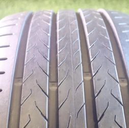245 40R20 Continental EcoContact 6Q 90% Tread 8/32 99Y SKU 27472 Grade A Tires