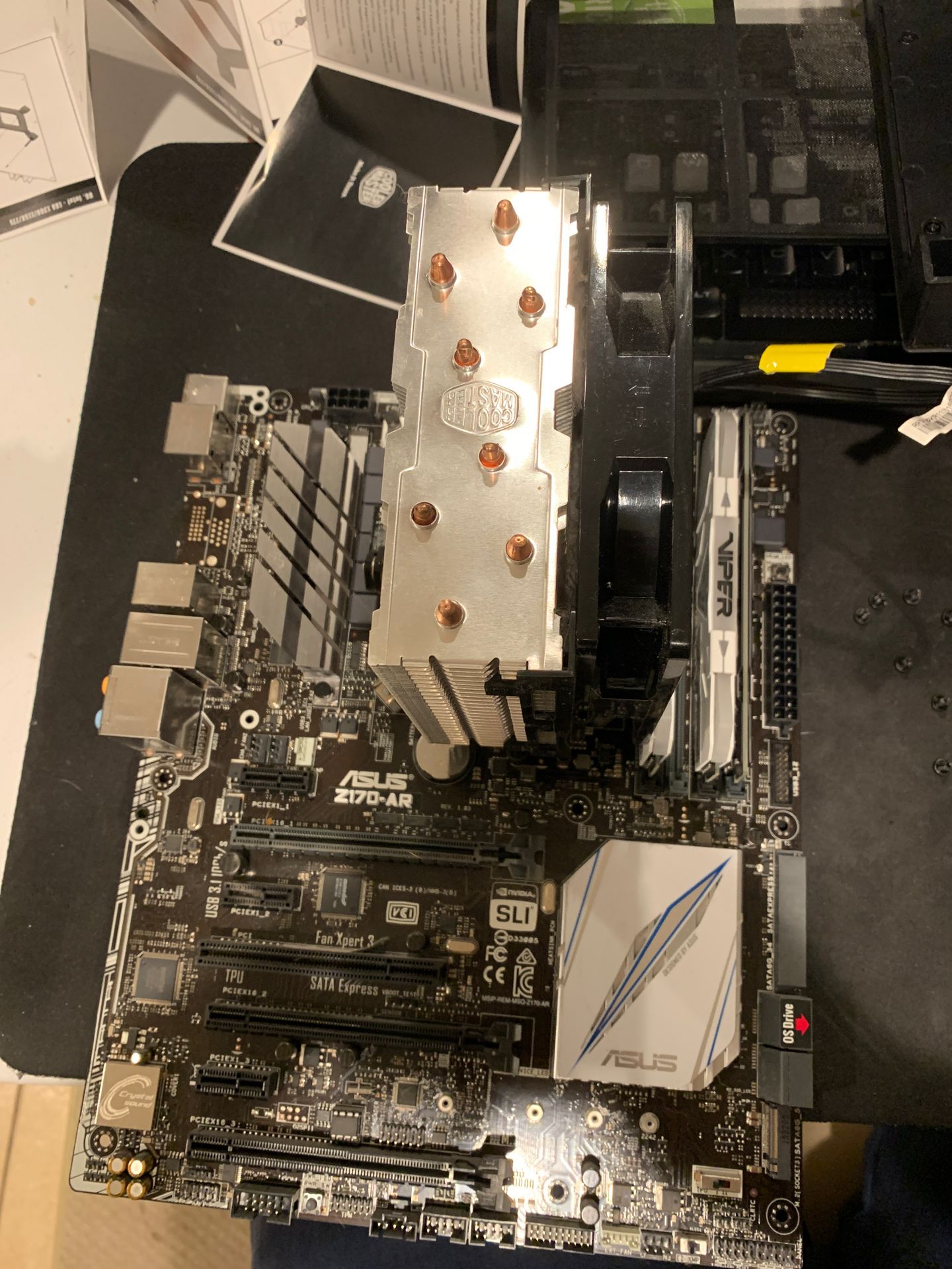 MOTHERBOARD WITH RAM AND CPU