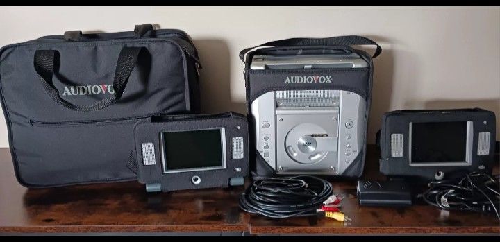 Audiovox DVD VHS Player Complete