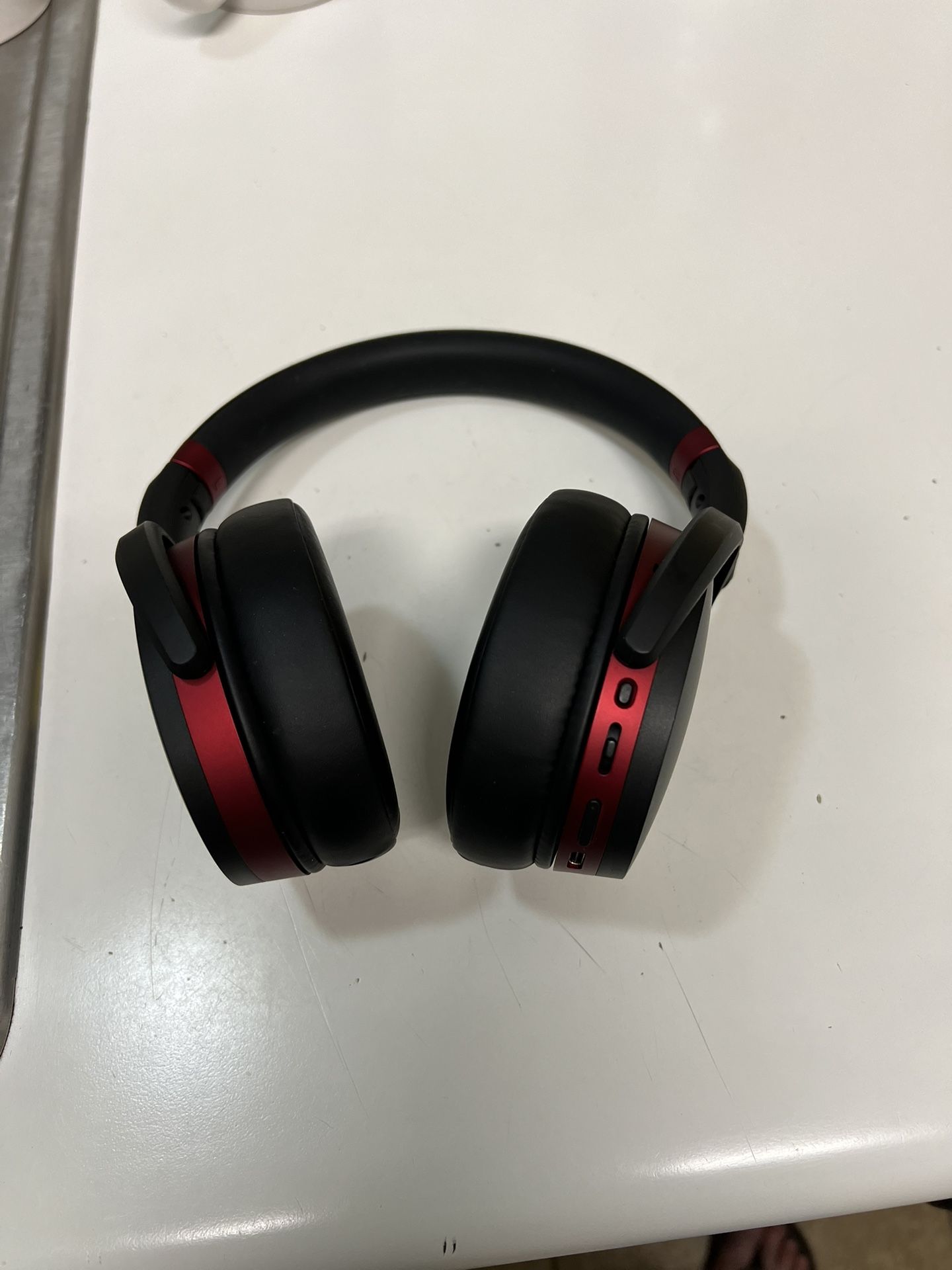 Headphones Sennheiser HD458bt 5.0 Bluetooth Wireless Excellent Condition