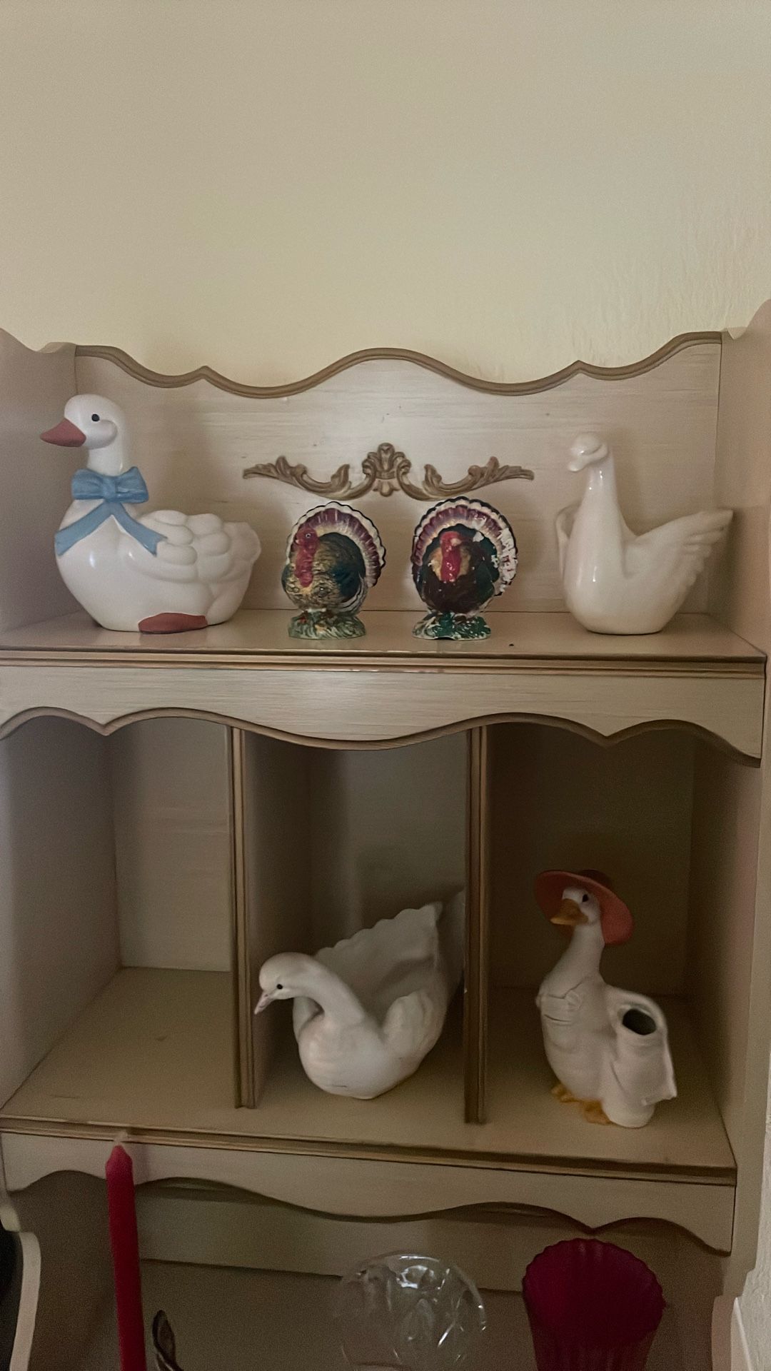 Decorative ducks and turkeys