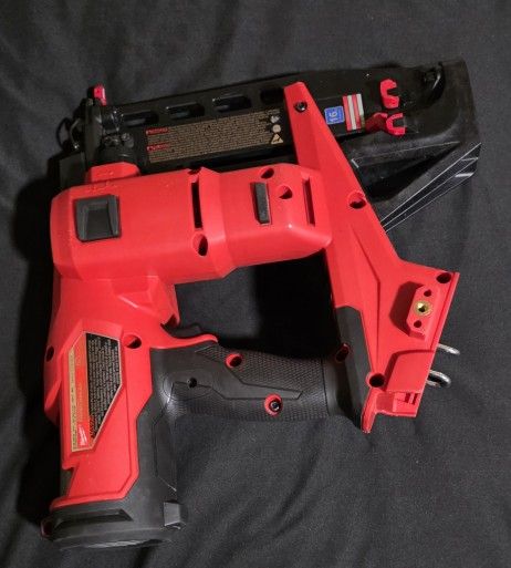 Milwuakee Fuel 18volt  16 AG