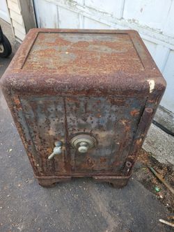 1900 Older Security Safe