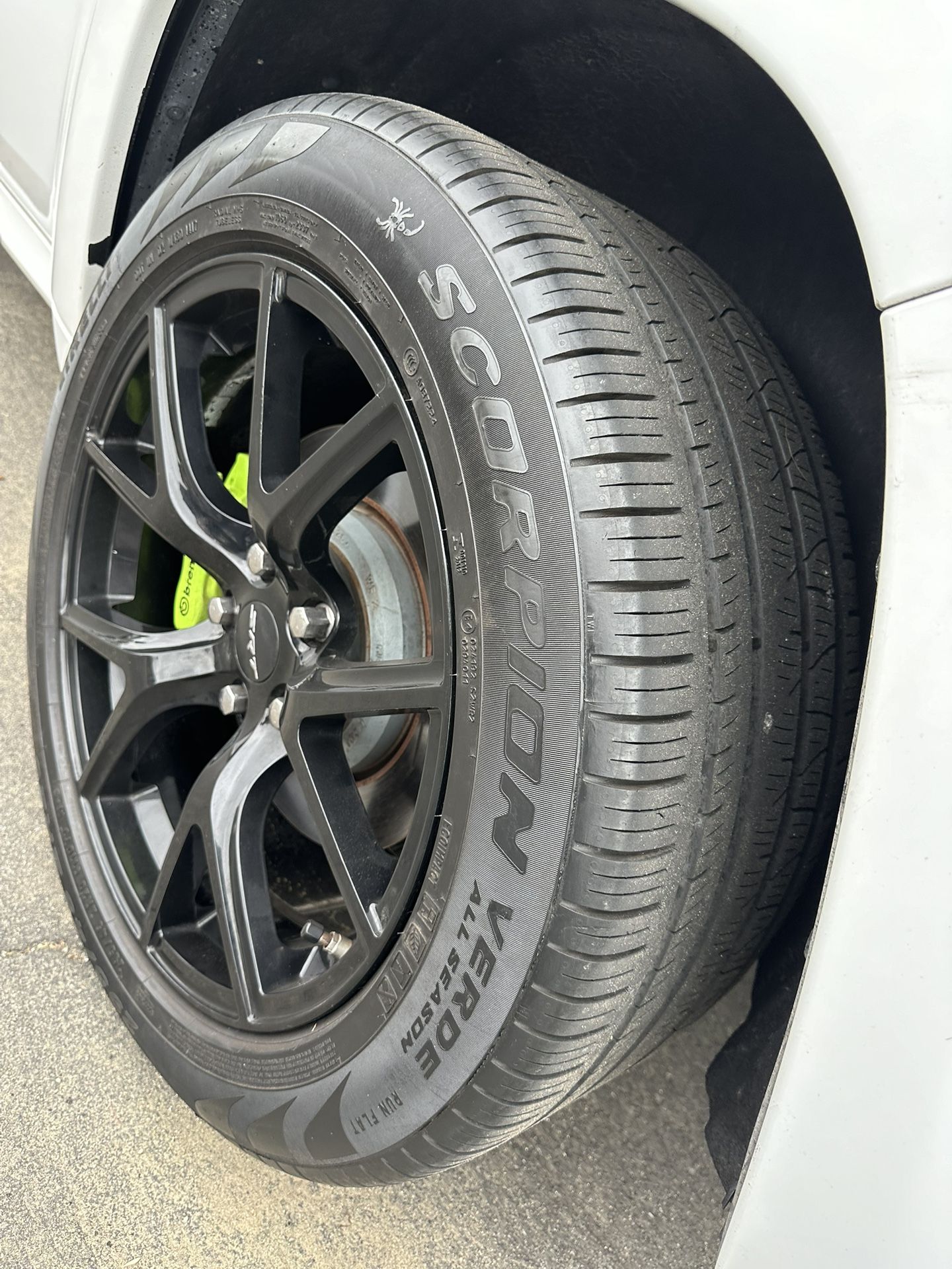 Jeep Trackhawk wheels