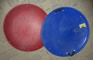Round Plastic Snow Sled Discs – Set of 2