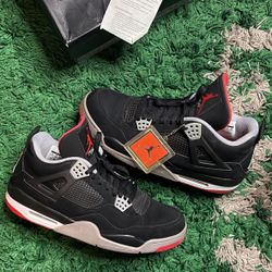 Bred Jordan 4