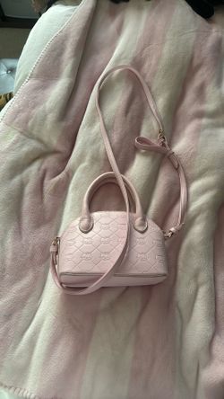 pink hello kitty purse