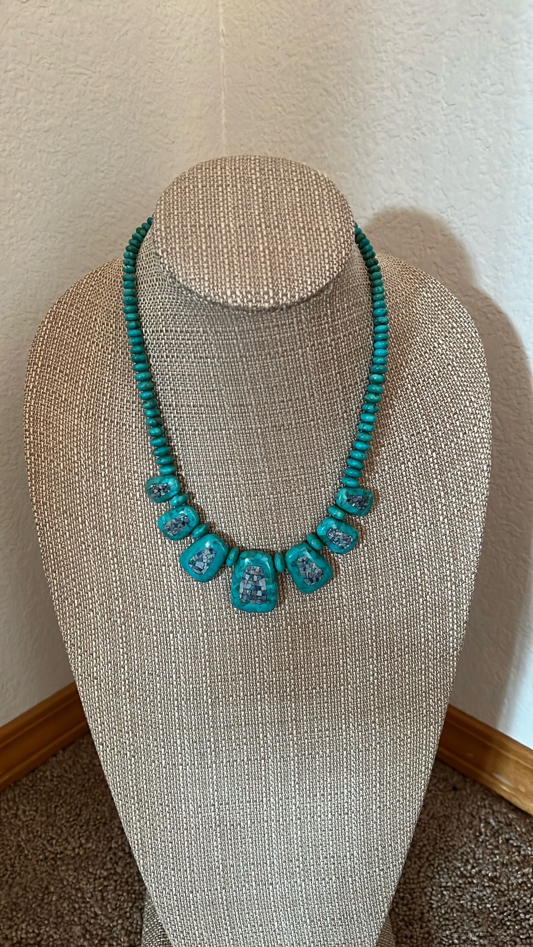 Gorgeous Blue Turquoise Necklace
