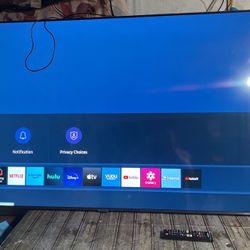 SAMSUNG SMART TV 57”
