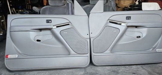 GM DOORPANEL AVAILABLE LIGHT GREY