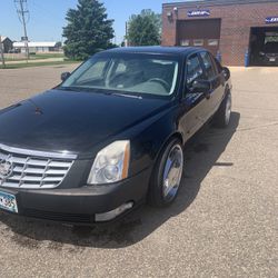 2010 Cadillac DTS 
