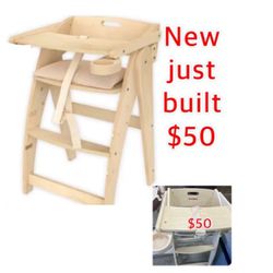 New baby wood high chair foldable $50 pick up east Palmdale 