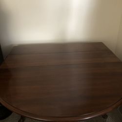 Drop Leaf Dining room Table