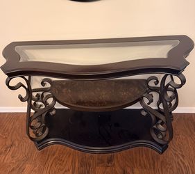 Console Table And An (End Table Or Accent Table Besides Sofas)