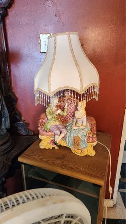 Capodimonte antique lamp
