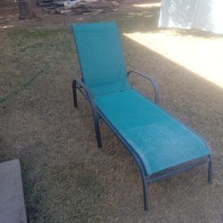 Patio lounge chair