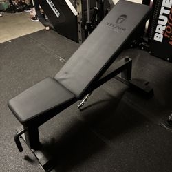 Titan Adjustable bench