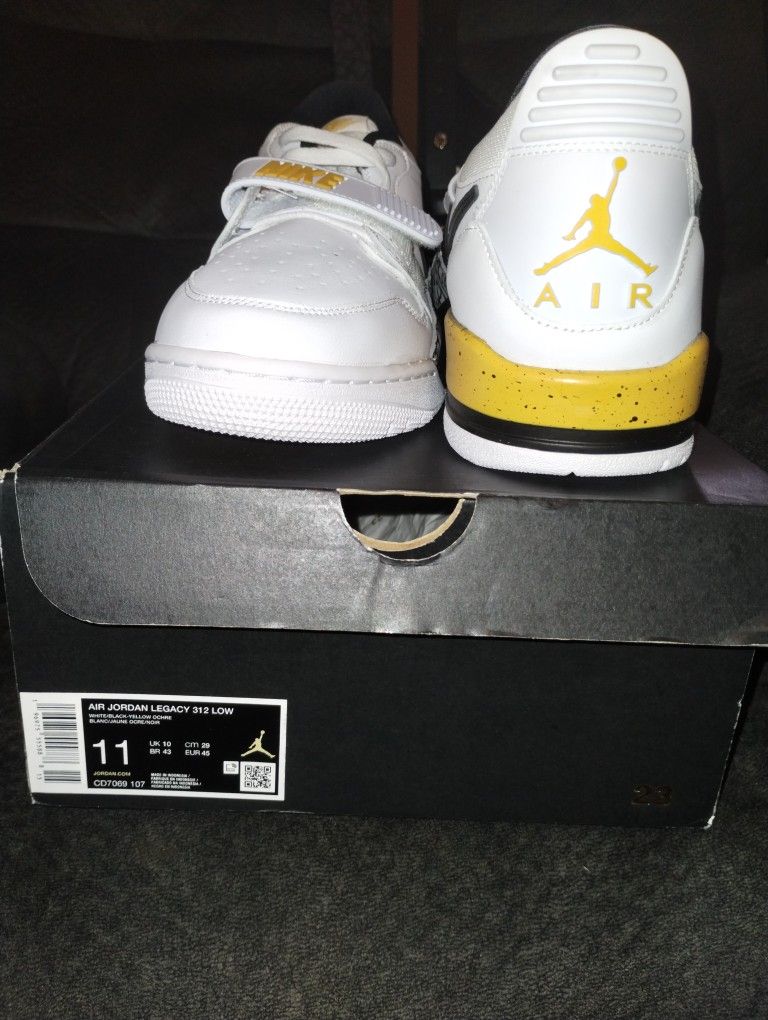 Air Jordan Legacy Size 11 Men's