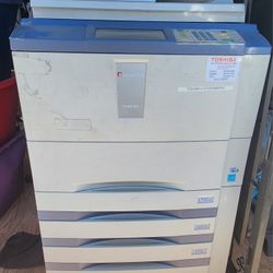 Toshiba e-STUDIO 655 Monochrome Laser Copier
FOR PARTS or REPAIR
READ EVERYTHING PLEASE