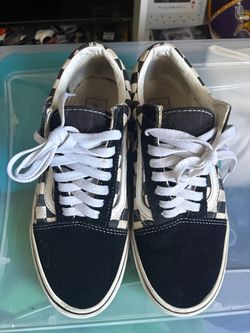 Vans checkered old skool