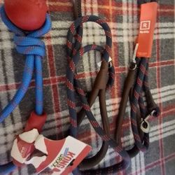 New Lot of 3 --- 2 Dog Lead  Leash 6ft Long . 1 Kong  Jaxx Tug With Ball Play Toy