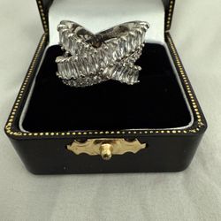 NEW, NEVER WORN, SILVER COLOR STATEMENT RING WITH CLEAR STONES , Size 7-7 1/2, BEAUTIFUL IN PERSON, BUY TODAY $25.00