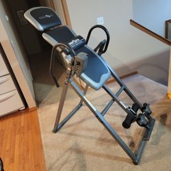 Inversion Table. INNOVA 