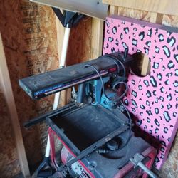 8 1/4 Radial Arm Saw