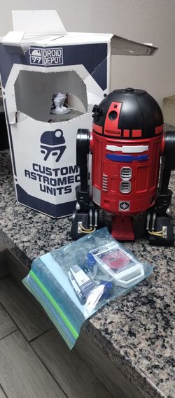 Galaxy's Edge ROBOT Disney Star Wars R2-D2 Red Black Gray