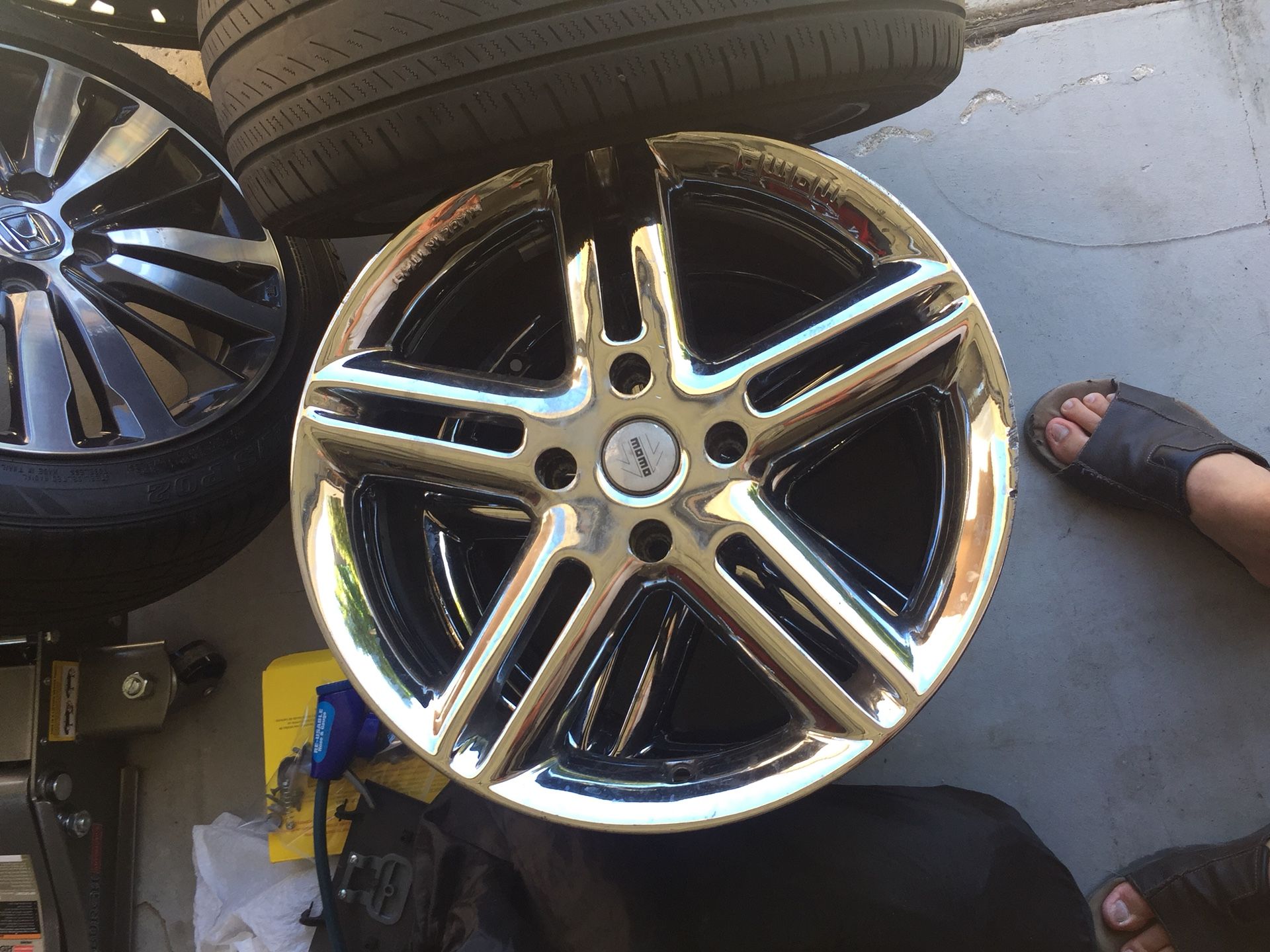 17 “ Momo Arrow