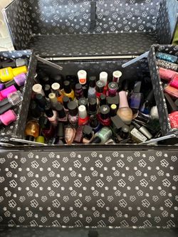 Makeup box with accessories
