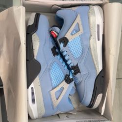 Jordan 4 University Blues, size 9.5 In Mens