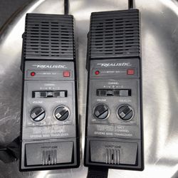 ***Vintage***1(contact info removed) Realistic TRC-218 Walkie-Talkie Handheld CB Radio