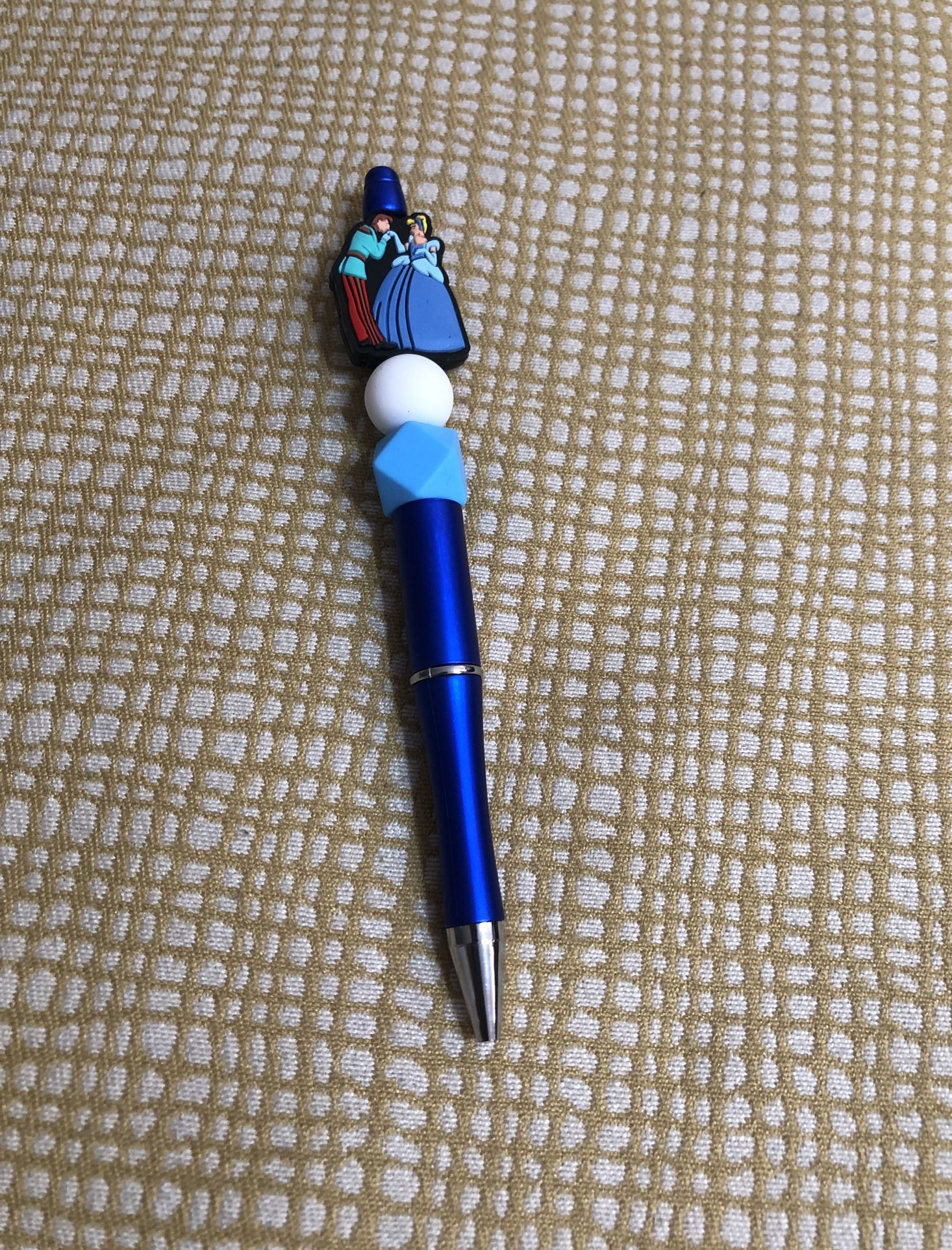 Disney Cinderella and Prince beads pen. Color blue. Size 6” LX 1-1/2”W