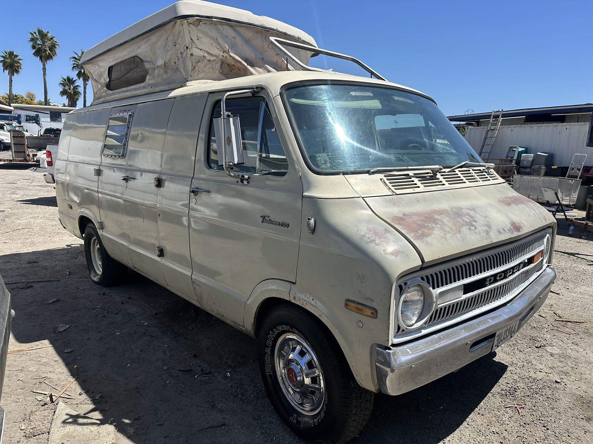 1971 DODGE TRADESMEN 200 Camper Van