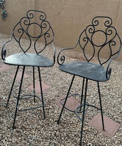 Set of 2 wrought iron bar stools