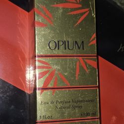 OPIUM 1 fl OZ. PERFUME SPRAY "SEALED"NEW