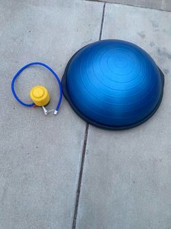 BOSU  Workout fitness Ball Full Size with pump- Balance Strength Trainer